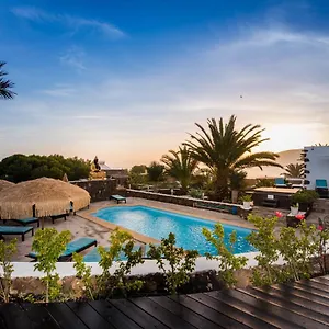 Inn Azulfit Surya Yoga & Pilates Retreat, La Oliva